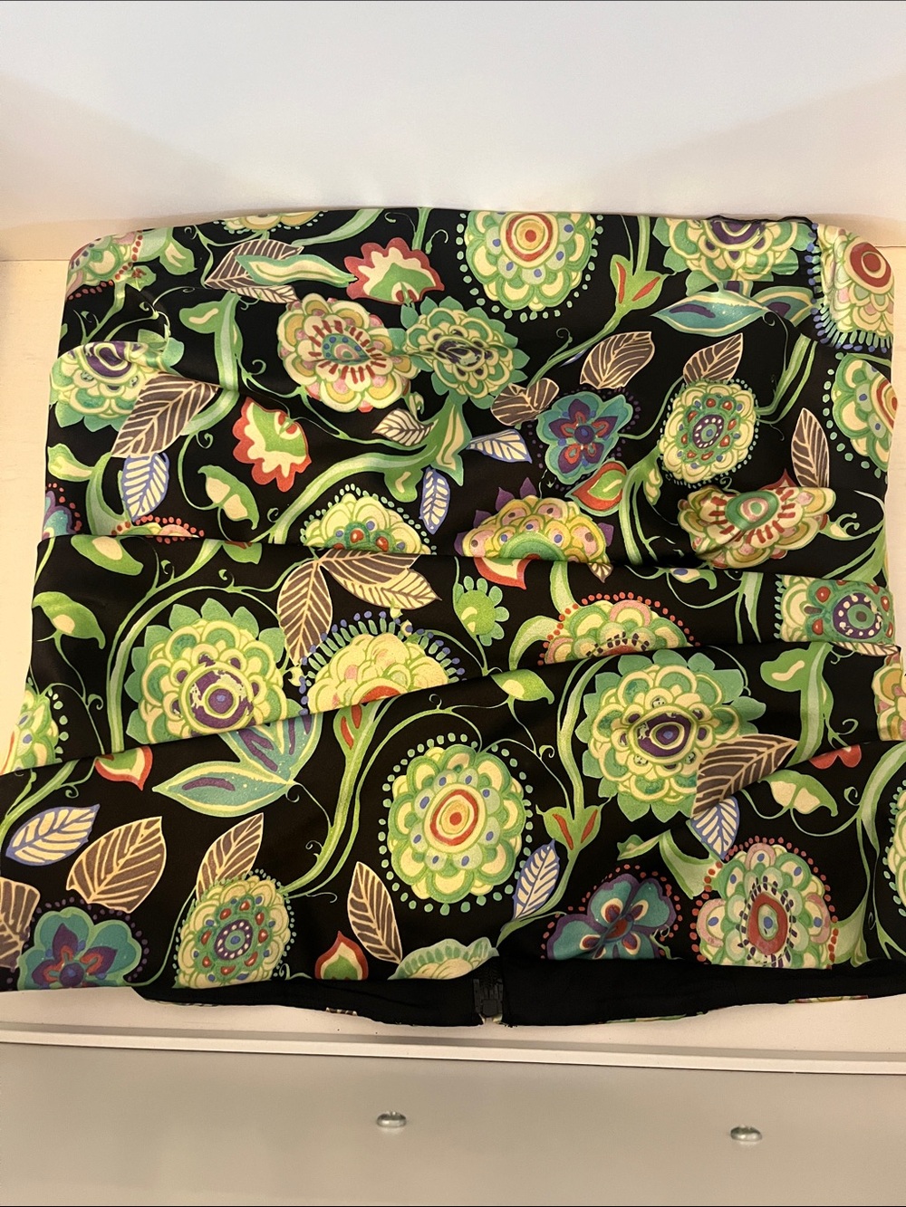 Kay Unger Black Floral Mini Skirt with Green Accent - Picture 5 of 7